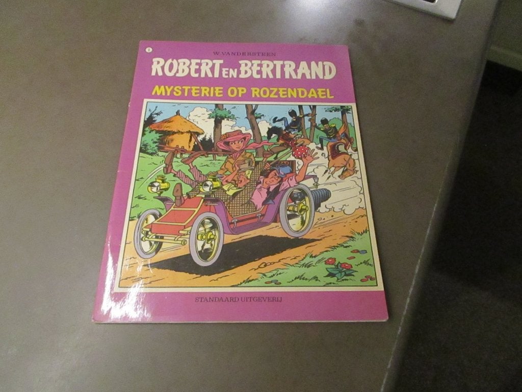 Robert en Bertrand - nr 1 - 1973 - quasi nieuw, Boeken, Stripverhalen, Willy vandersteen, Eén stripboek, Ophalen of Verzenden