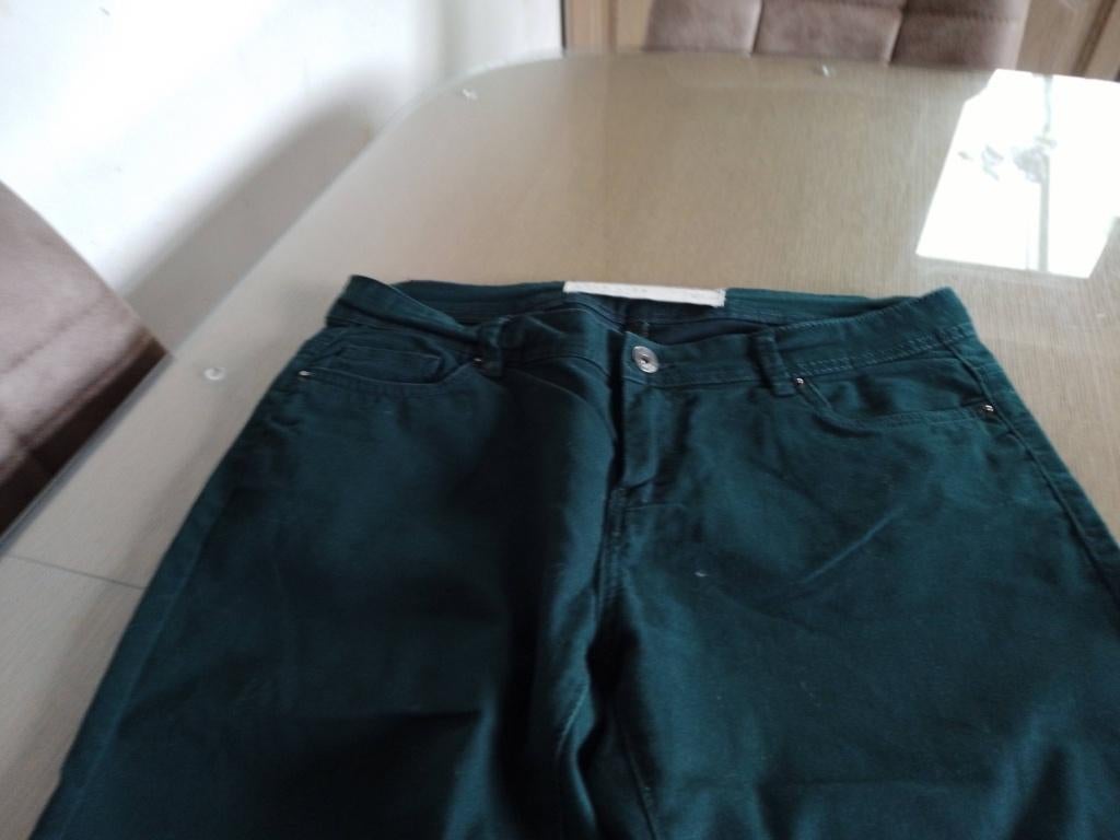 Mooie groene broek, weinig gedragen, Maat 38/40 (M), Lola & Liza, Ophalen of Verzenden, Zo goed als nieuw