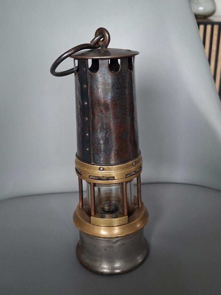 Lampe de mineur, Enlèvement