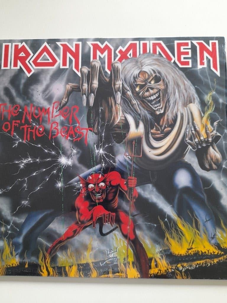 Iron Maiden, Cd's en Dvd's, Vinyl | Hardrock en Metal, Hardrock, Ophalen of Verzenden, Zo goed als nieuw, Beschermende buitenhoes