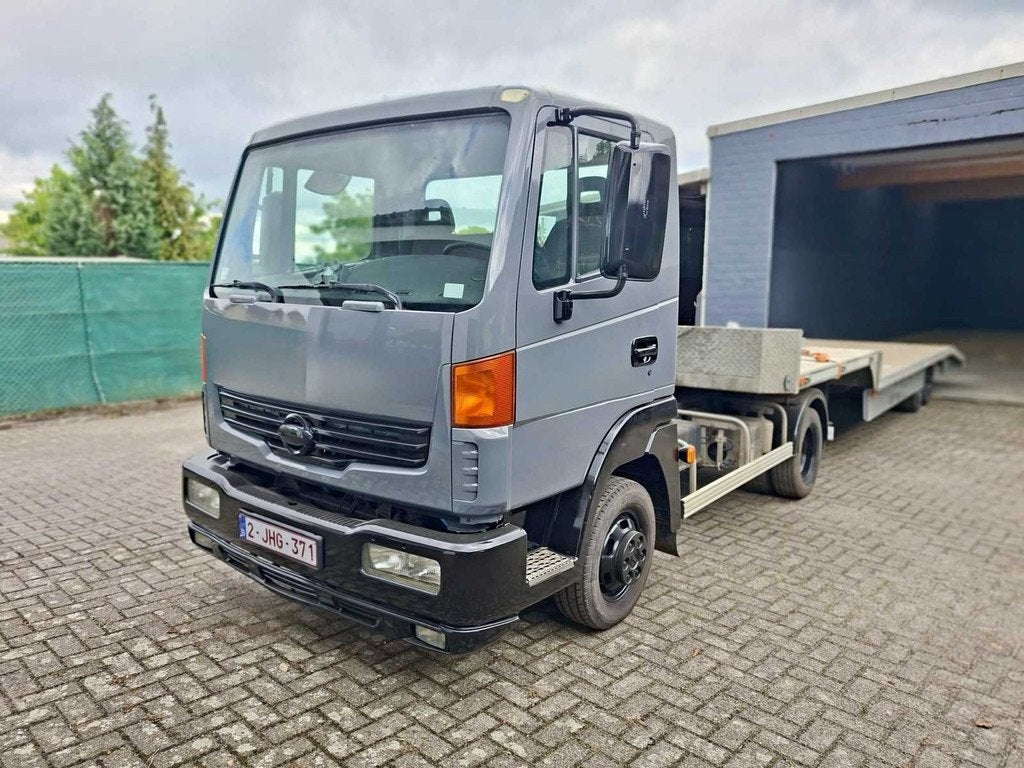 2010 - Nissan Atleon met DROWA oplegger, Gebruikt, Bedrijf, Diesel, Euro 4