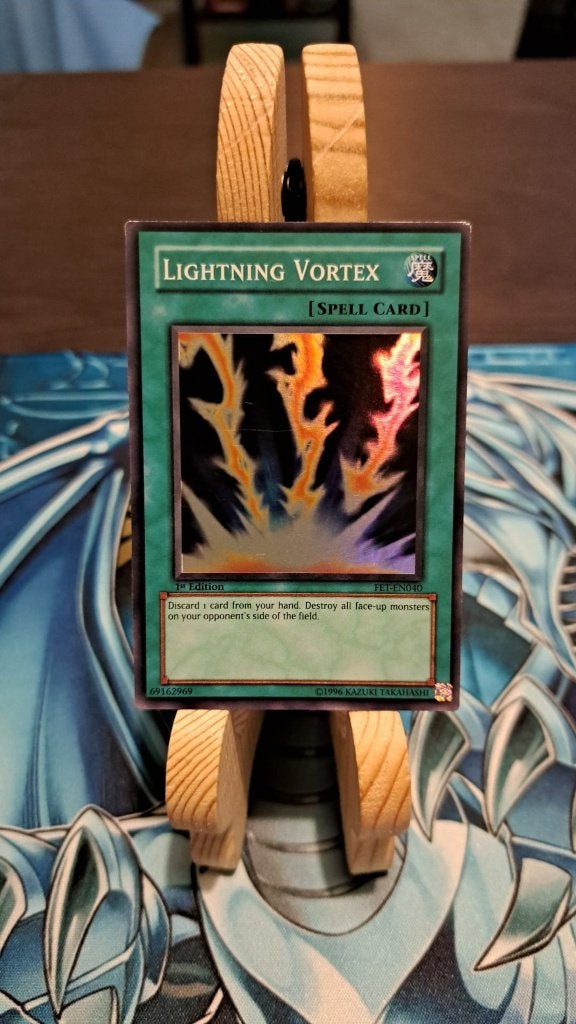 FET Lightning Vortex Super Rare NM First Edition, Hobby en Vrije tijd, Ophalen of Verzenden, Zo goed als nieuw, Losse kaart, Foil