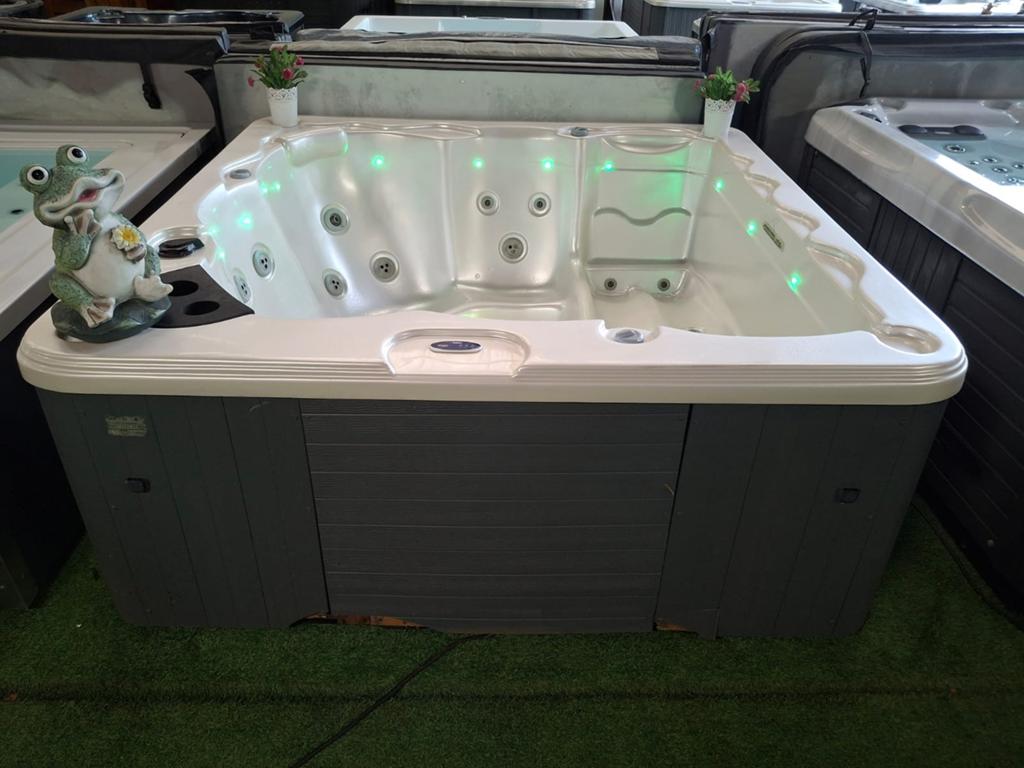 ONWIJS VEEL MASSAGE JETS BALBOA‼️5 persoons, Jardin & Terrasse, Enlèvement ou Envoi