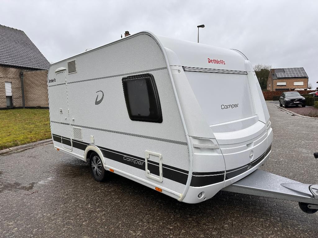 Caravan Dethleffs Camper 2018 mover 1e eigenaar, Lengtebed, Ringverwarming, Treinzit, Particulier