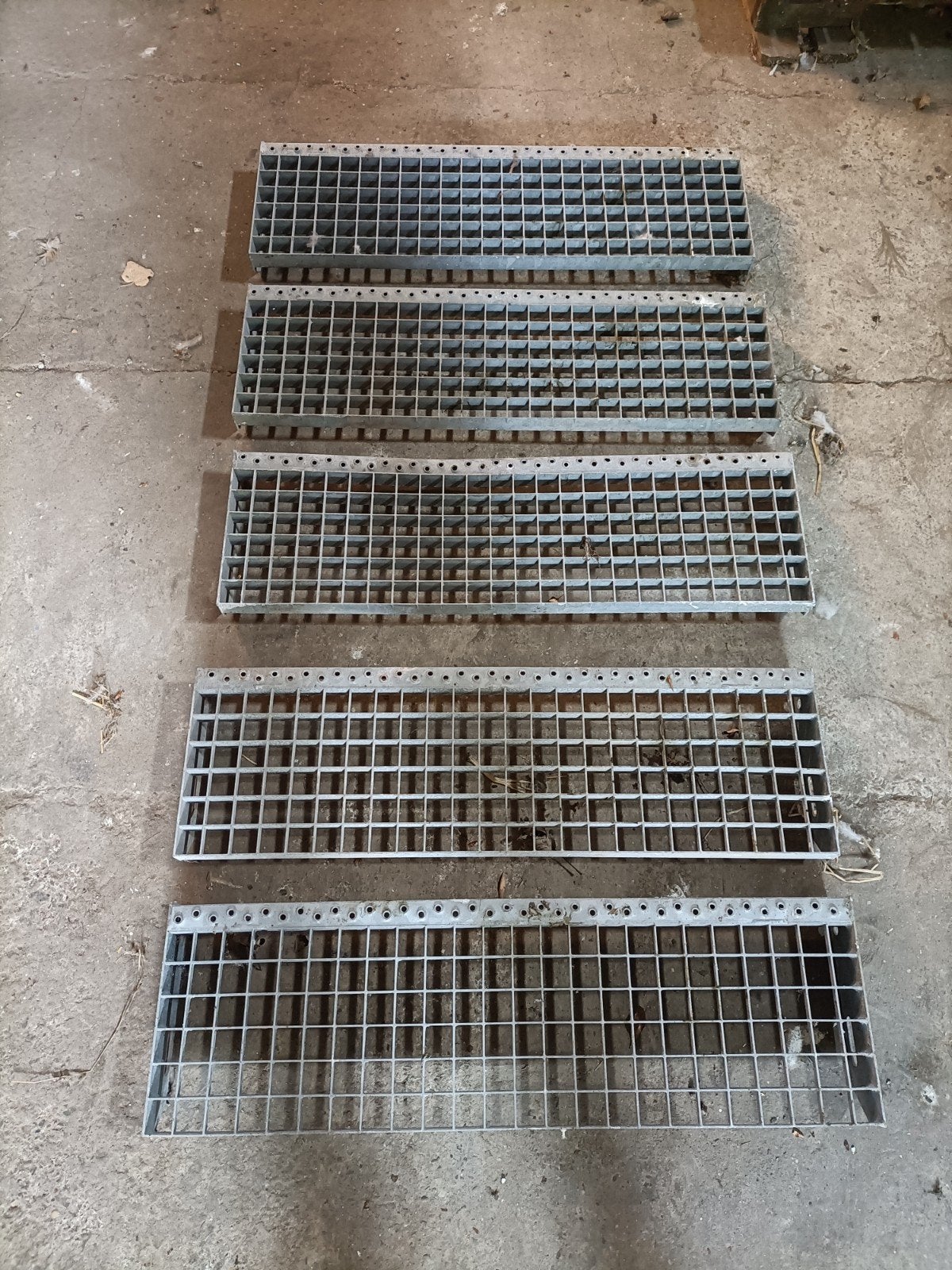 5 metalen traptreden 80x24cm, Ophalen, Trap