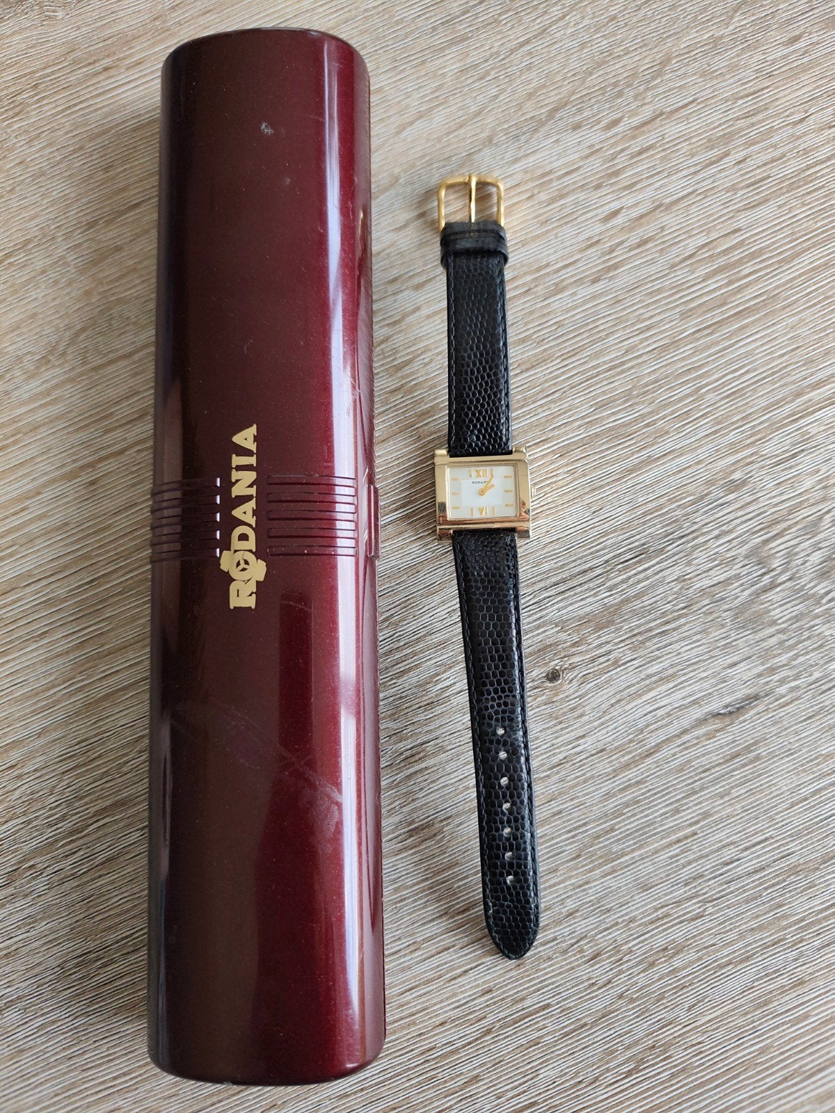 montre femme Rodania, Enlèvement, Cuir