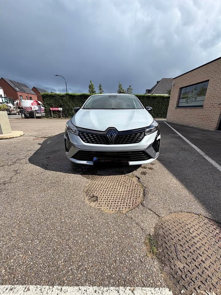 Renault Clio Esprit Alpine Hybrid 1.6i E-tech, Auto's, Automaat, Zwart, Overige kleuren, USB