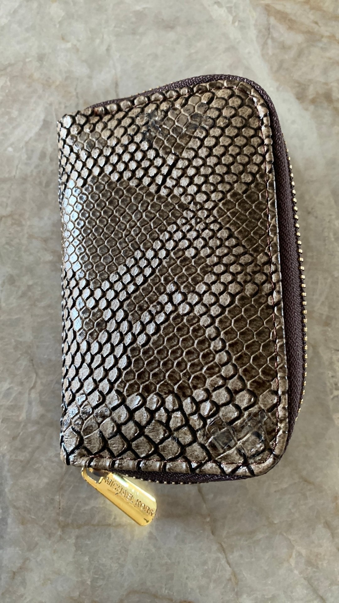 Porte-monnaie Michael Kors 12,5 cm en imprimé serpent, Enlèvement ou Envoi, Comme neuf