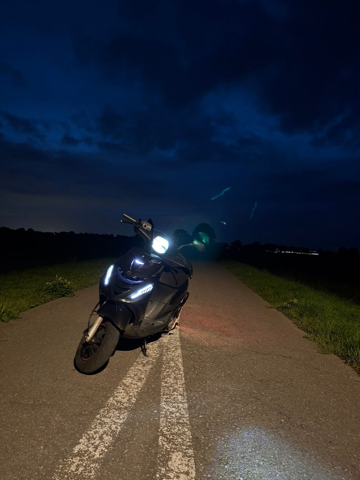 Piaggio Zip 50cc  4T Injectie 2021 – 15.xxx km, Fietsen en Brommers, Ophalen, Gebruikt, Zip