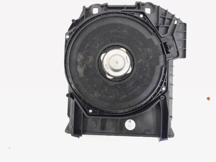 Subwoofer van een BMW 5-Serie, Gebruikt, -, -, Ophalen of Verzenden