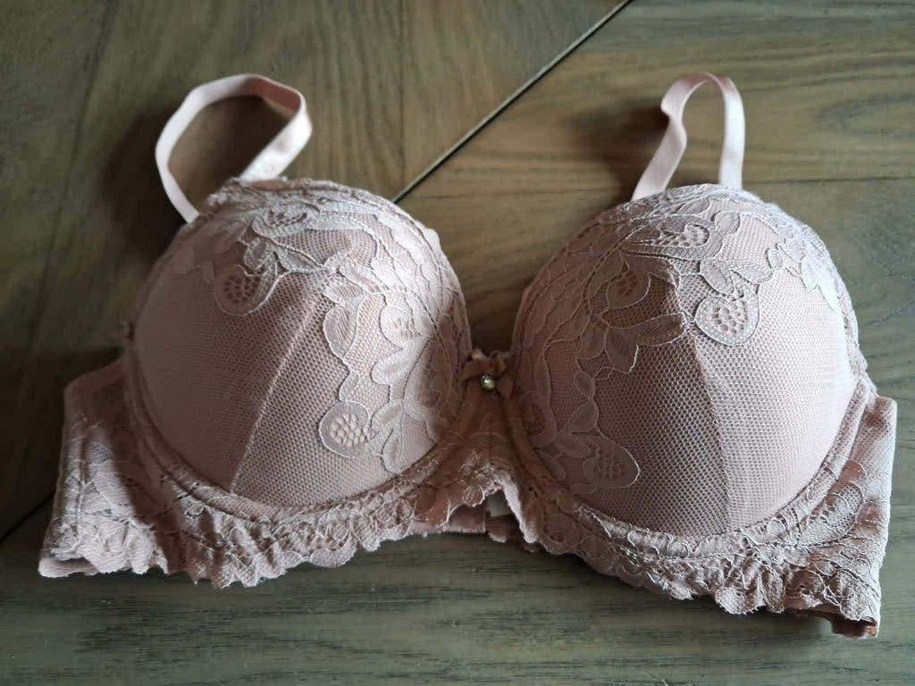 • Bh  – maat eu 75 c - nieuw, Kleding | Dames, Ondergoed en Lingerie, Ophalen of Verzenden, BH