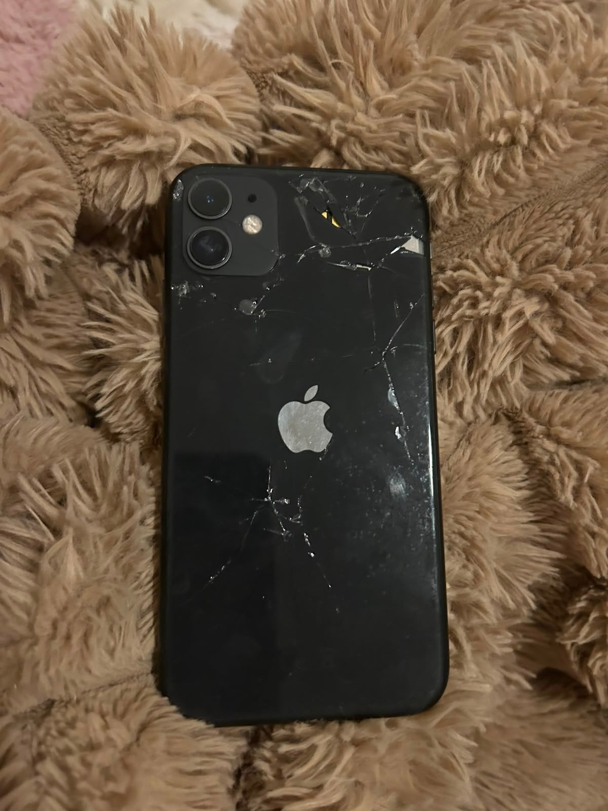 Iphone 11 noir dois partir avans mardi, Télécoms, Téléphonie mobile | Apple iPhone, 99 %, Reconditionné, IPhone 11, Enlèvement