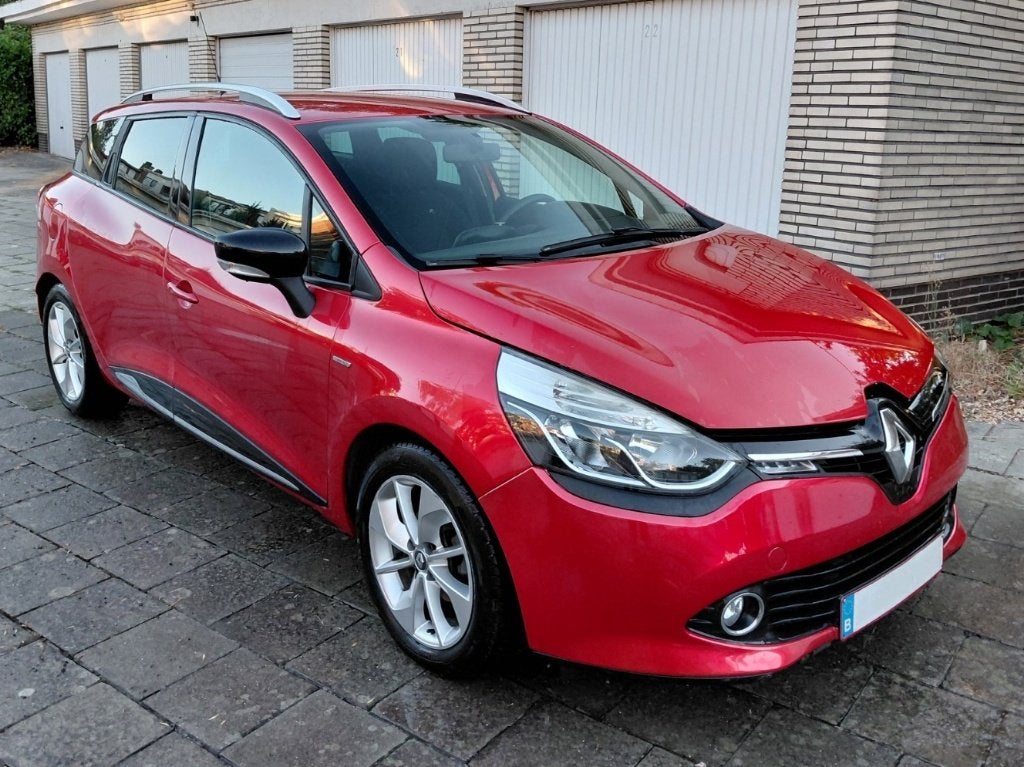 Renault Clio 4 Grandtour 0.9TCE 2016 !!!PROBLEME MOTEUR!!!!!, Autos, Rouge, Euro 5, Achat, Boîte manuelle