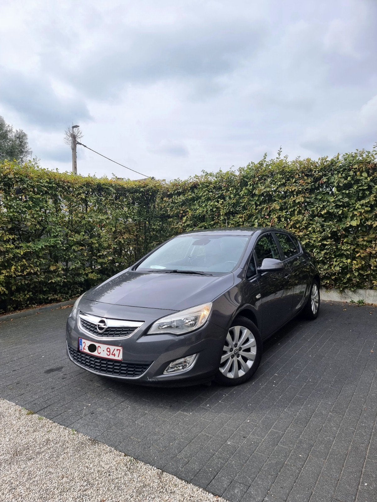 Opel astra j 2010/1.6 benzine/146.000 km, Auto's, Voorwielaandrijving, Euro 5, Zwart, 4 cilinders