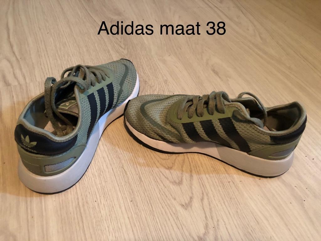 Chaussures pour femmes taille 38/39, Enlèvement, Comme neuf, Noir