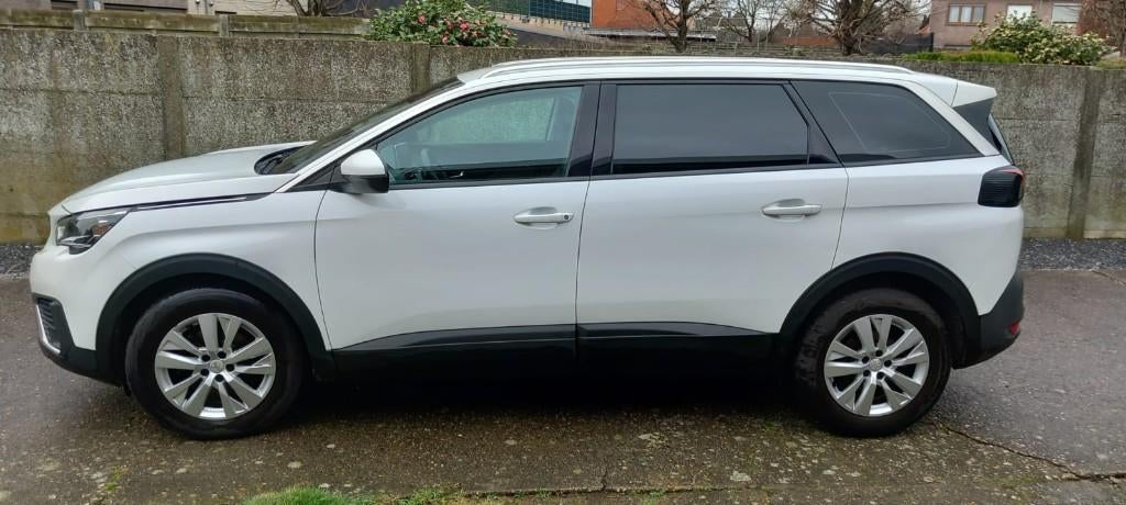 Peugeot 5008 - 2019 - 123.000 km, Auto's, Peugeot, Particulier, Benzine, 5 deurs, Handgeschakeld, Wit, Grijs