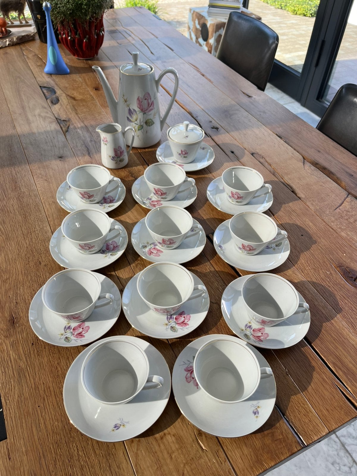 Vintage Kahla koffieservies met bloemmotief en goudrand, Antiek en Kunst, Ophalen