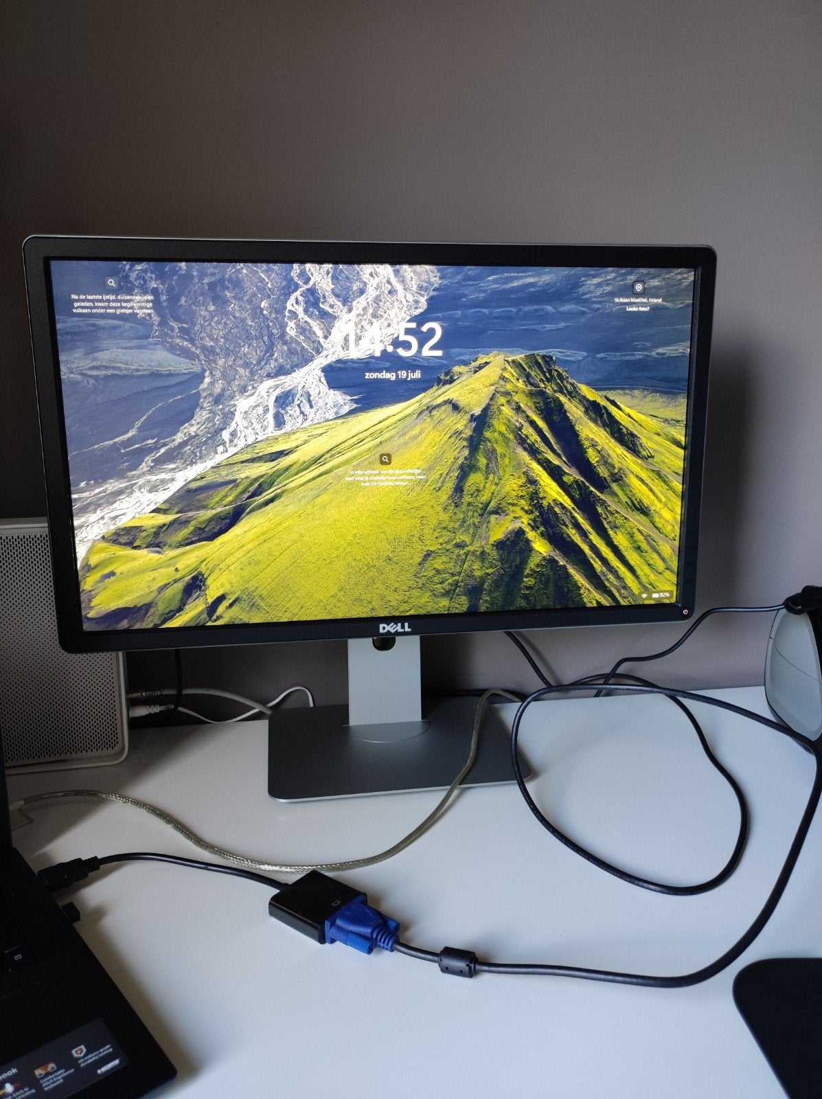 Dell Monitor 29 inch (50cm/29cm), Ophalen