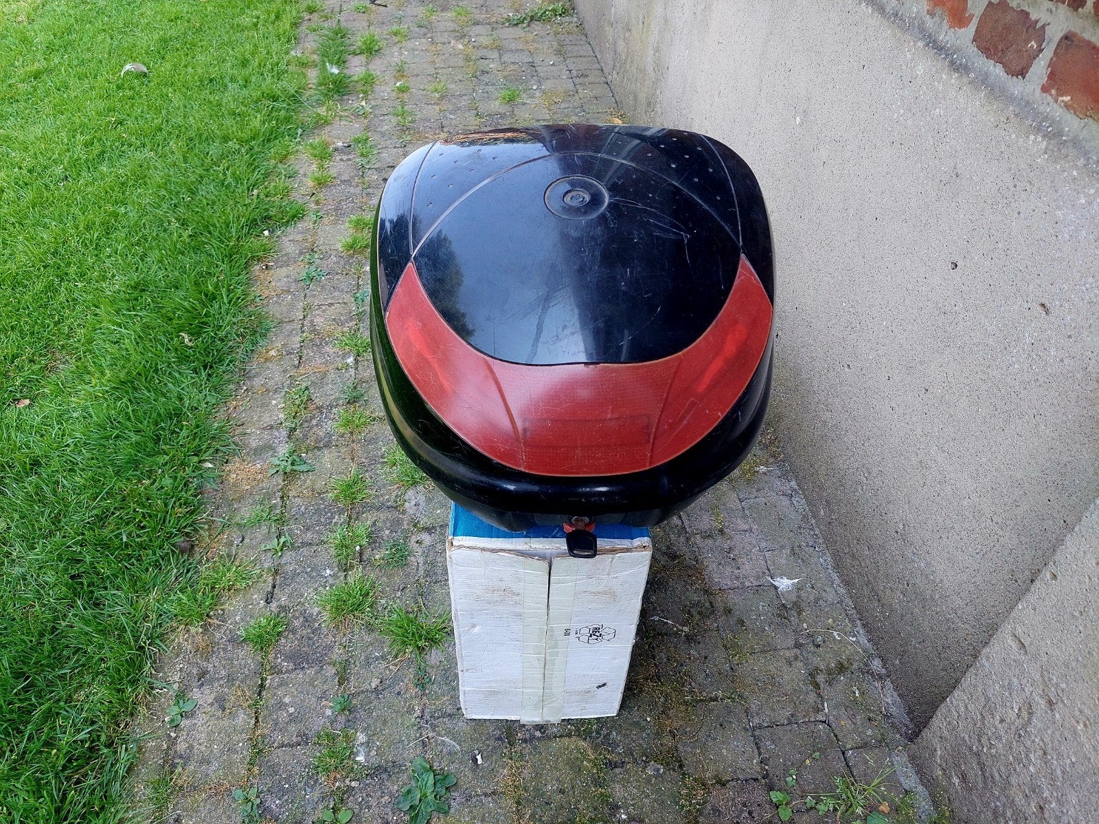 Scooter koffer in zeer goed staat, Motoren, Accessoires | Koffers en Tassen, Ophalen