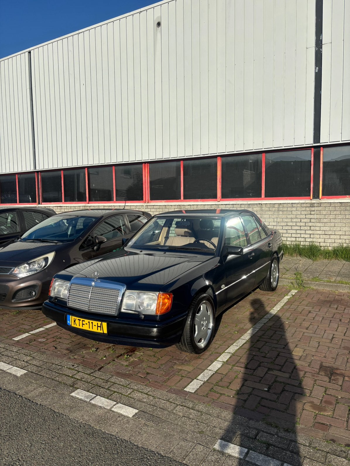 Mercedes Benz Classe E 300E W124 Clima, Autos, Achat, Entretenue par le concessionnaire, 5 portes, 6 cylindres