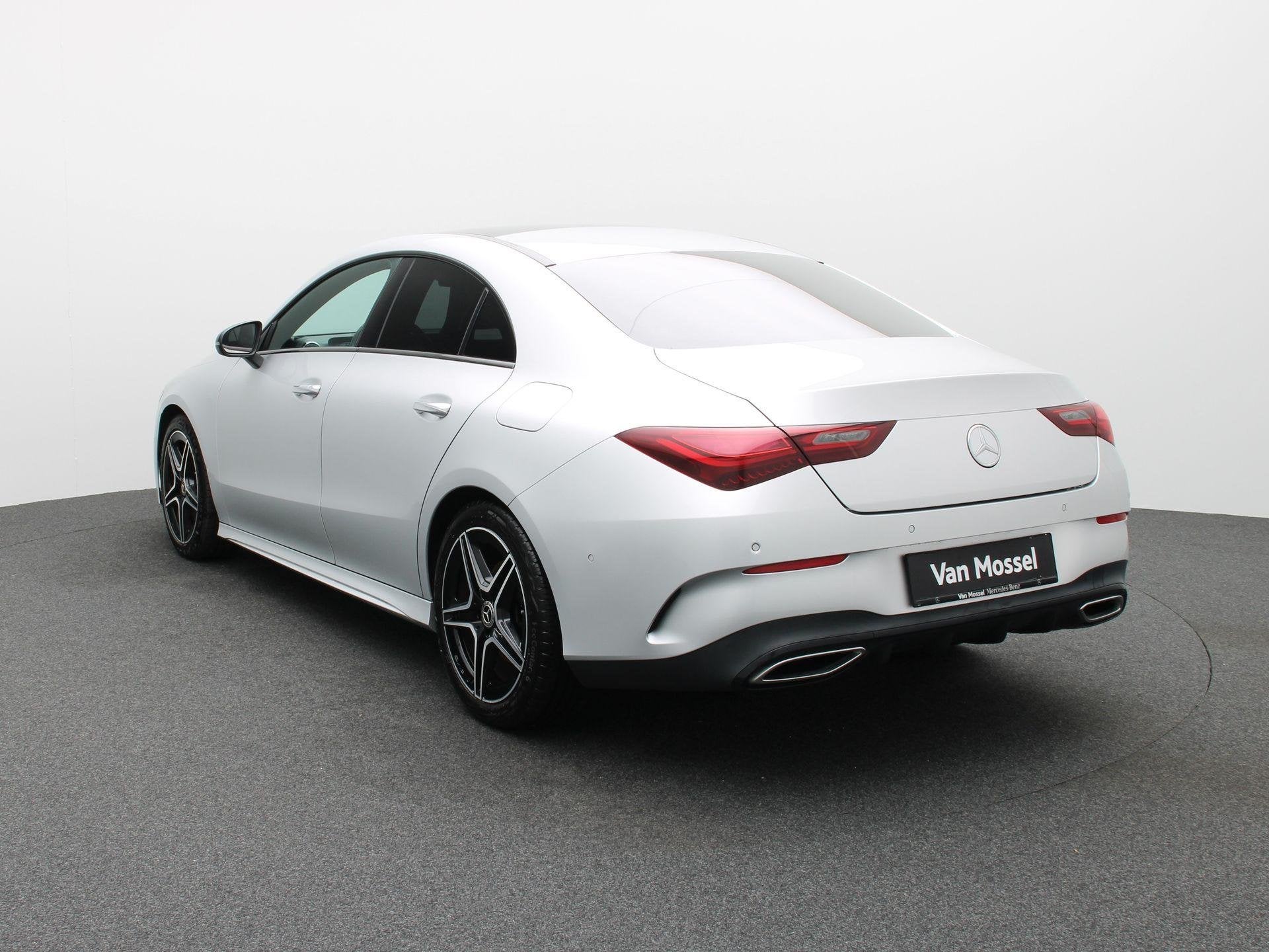 Mercedes-Benz CLA-Klasse 200 AMG Line Coupé + LEDER + PANOR, Autos, Achat, 4 portes, Entreprise, 1435 kg
