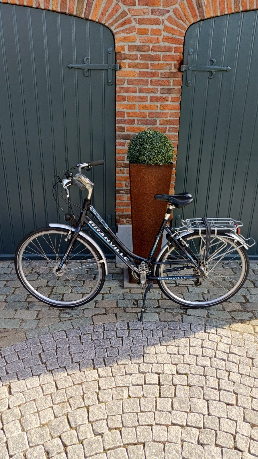 DAMESFIETS - GRANVILLE  [ NIEUWSTAAT ], Vélos & Vélomoteurs, Enlèvement, Vitesses