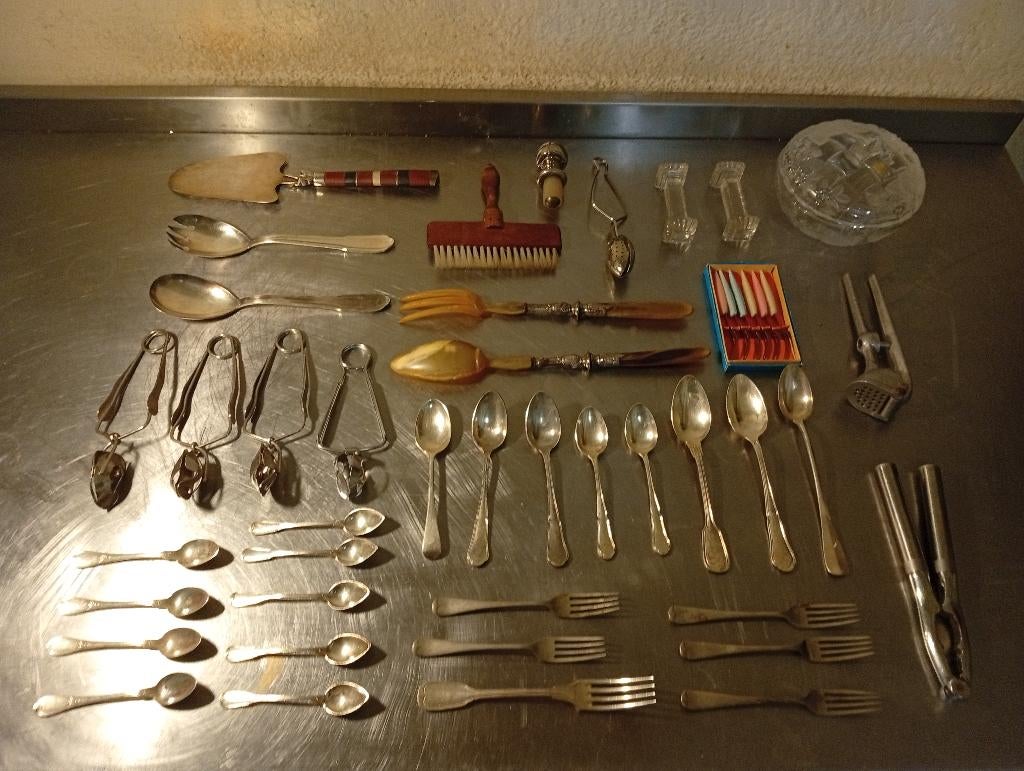 FLASH SALE: Mega Servies Lot (+ dan 40 stuks), Antiek en Kunst, Ophalen