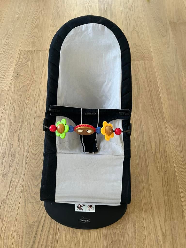 Babybjorn wipper met speelboog, Ophalen, Zo goed als nieuw