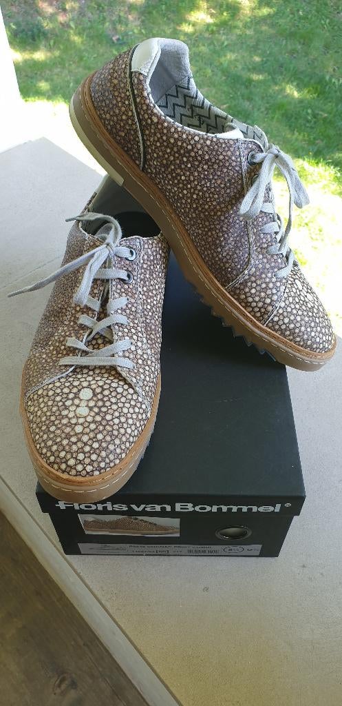 Sneakers Floris van Bommel - Pointure 9,5, Enlèvement ou Envoi, Comme neuf, Floris van Bommel, Baskets