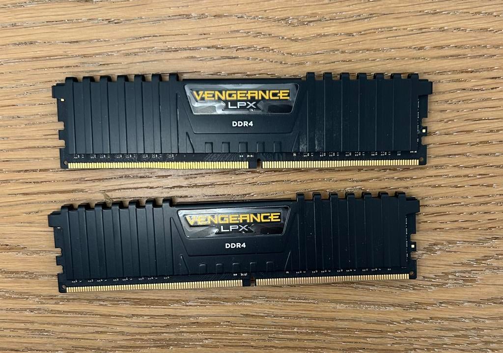 16GB RAM - Corsair Vengeance LPX DDR4, Ophalen, DDR4, Zo goed als nieuw, Desktop