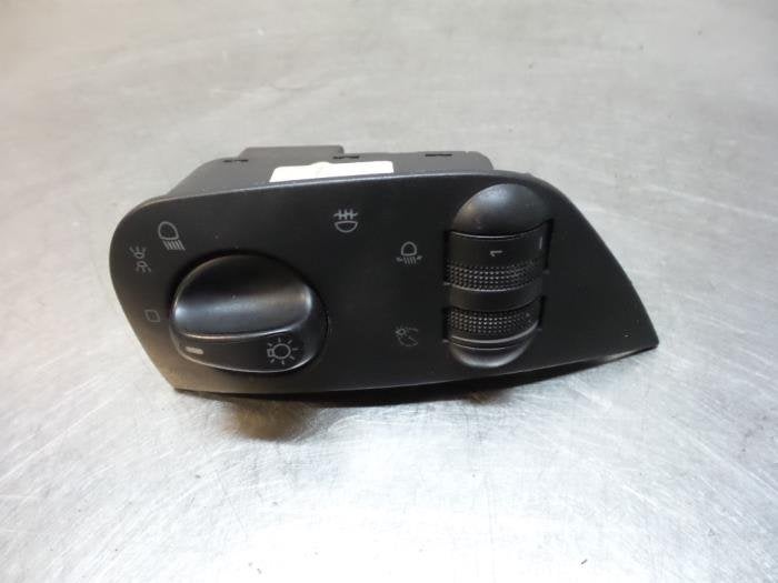 Licht Schakelaar van een Volkswagen Caddy (Caddy 95-), Gebruikt, -, Volkswagen, -