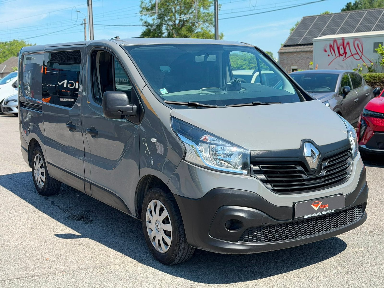 Renault trafic L1 H1 airco euro 6b GOEDE STAAT+ keuring vvk, Auto's, Renault, Bluetooth, Bedrijf, Diesel, Te koop