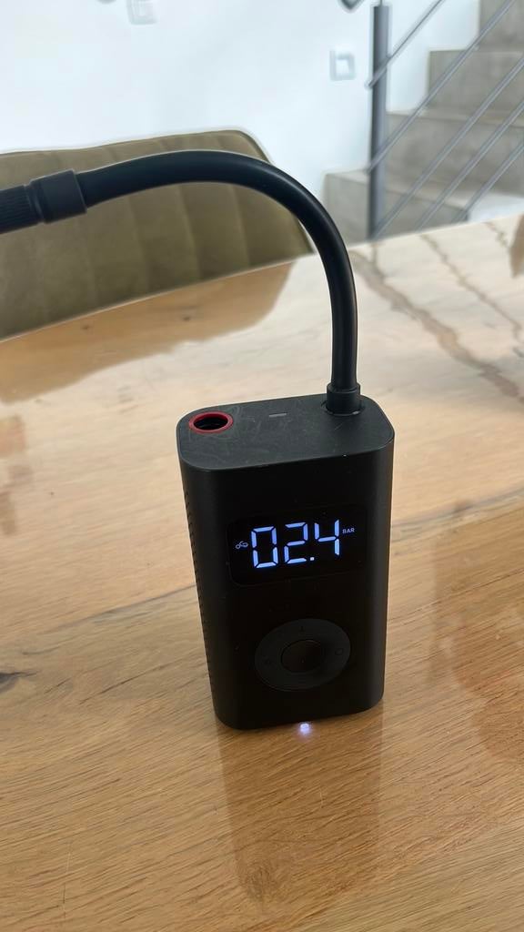 Xiaomi mobiele compressor / bandenpomp, Ophalen, Drukmeter, Gebruikt