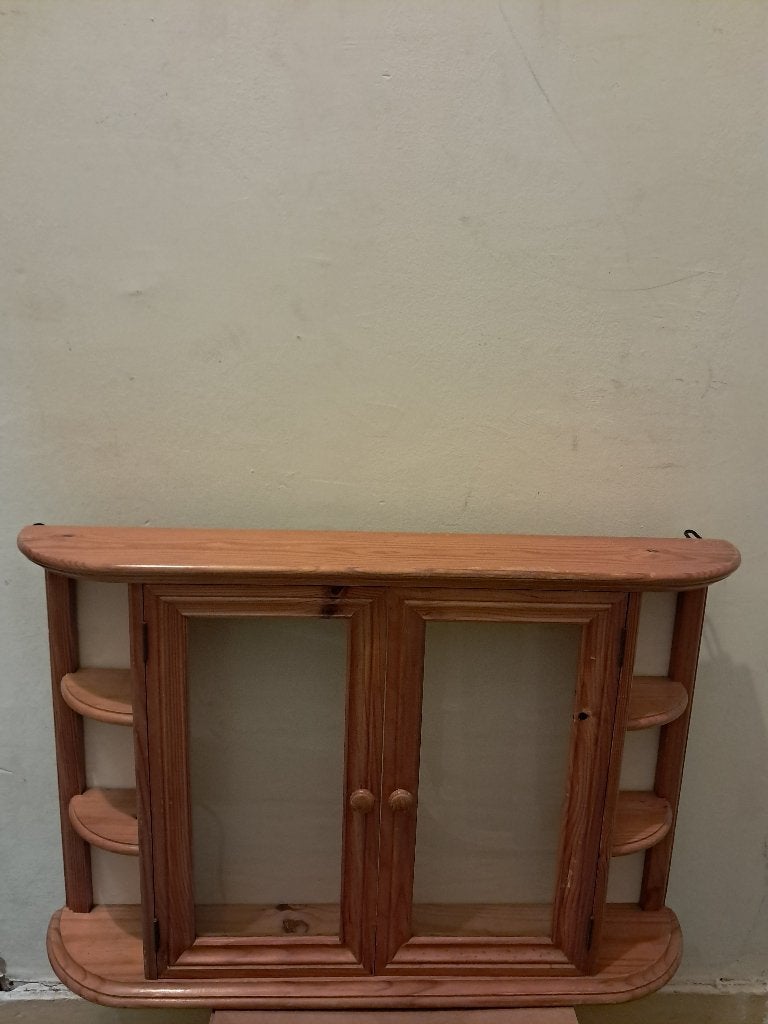 Création rare d'une petite Armoire de décoration en vitrine., Enlèvement