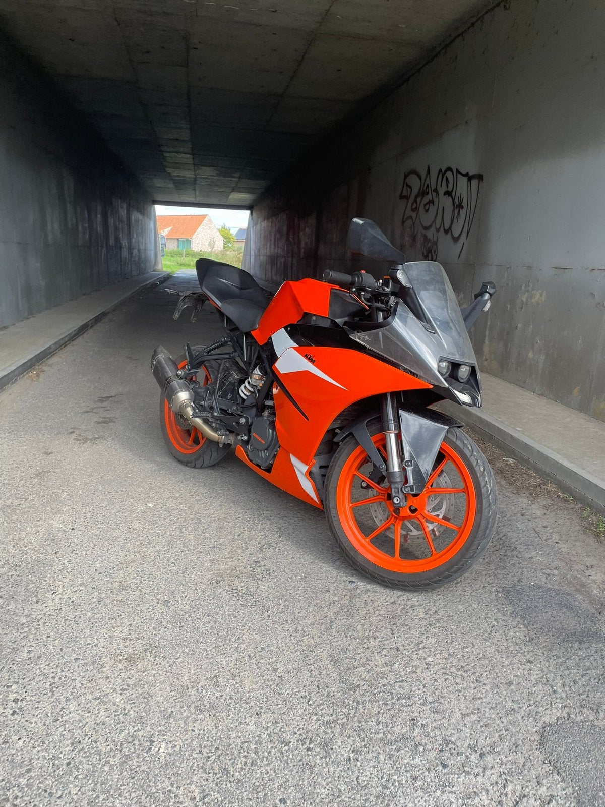 Ktm rc 125, Motos, Enlèvement
