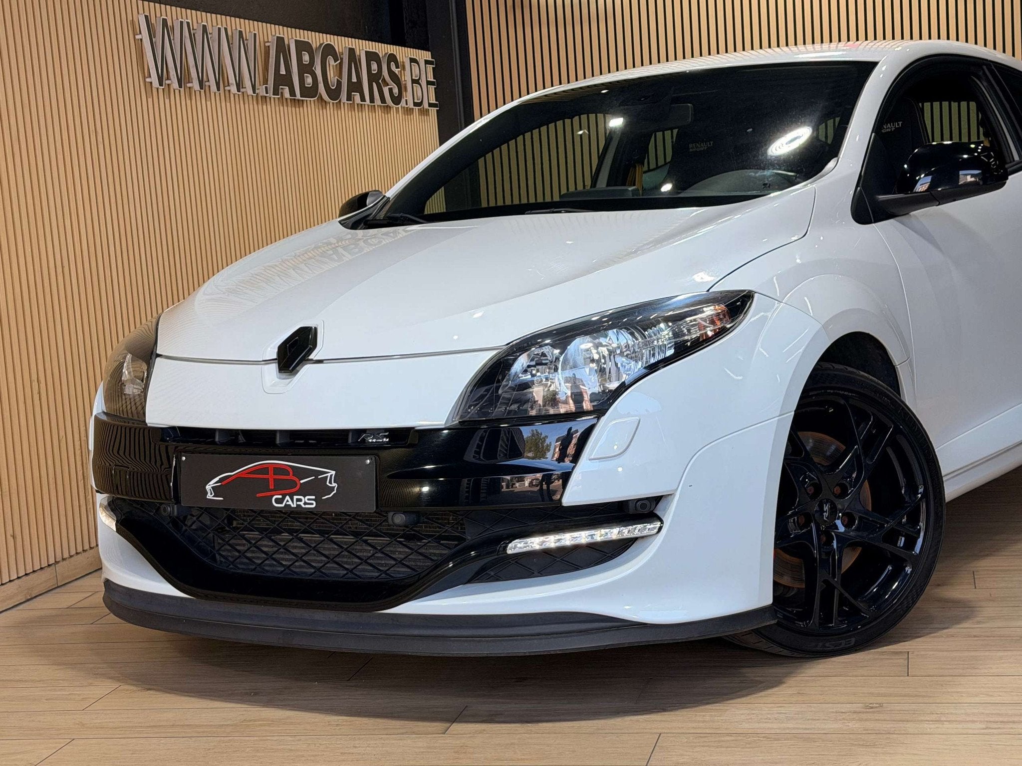 Renault Mégane 2.0 Turbo * RS * GARANTIE 12 MOIS * SIEGE RE, Auto's, 1800 kg, Gebruikt, Zwart, 4 cilinders