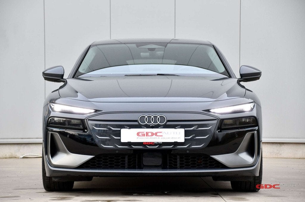 Audi A6 e-tron A6 Avant E-Tron l S-line l Trekhaak l Head-Up, Auto's, Audi, Automaat, Achterwielaandrijving, Gebruikt, Zwart