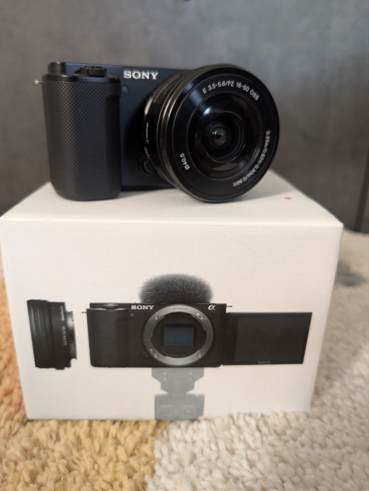 Sony ZV E10, TV, Hi-fi & Vidéo, Enlèvement, Utilisé, Batterie, Sony