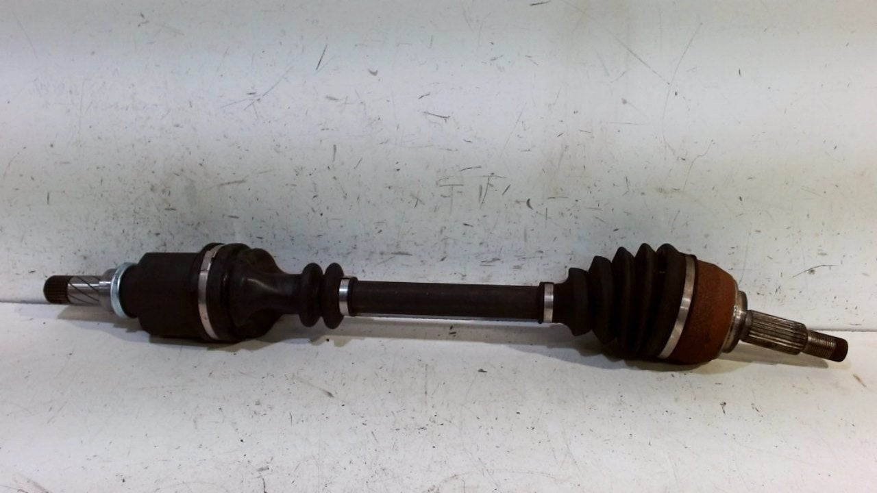 Aandrijfas links voor Renault Mégane, Onderdelen@venauto.nl, Van der Ven Autorecycling B.V., Gebruikt, Ettenseweg 76, 4706 PB Roosendaal, The Netherlands