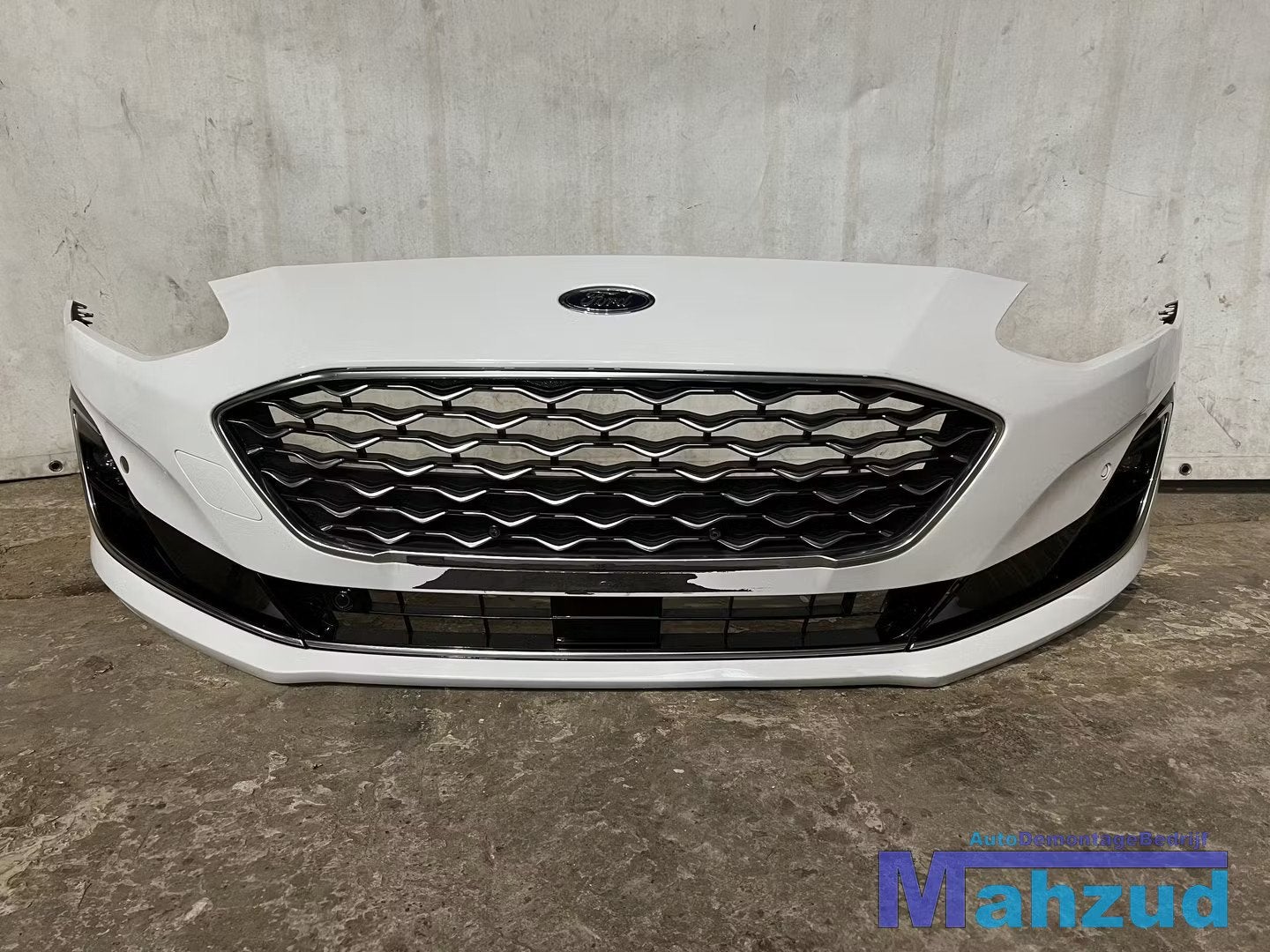 FORD FOCUS 4 MK4 WIT Voorbumper 2019+, Gebruikt, Voor, Info@ford.com, Ford