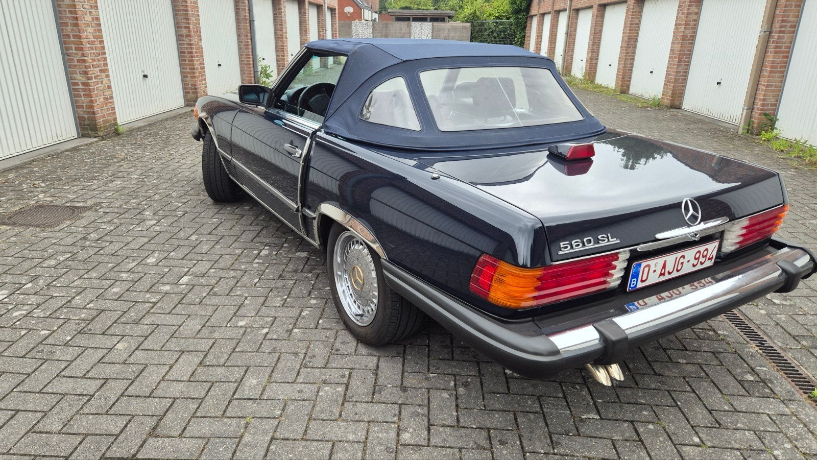 Mercedes 560 SL, Auto's, Oldtimers, Automaat, Achterwielaandrijving, 5600 cc, Blauw