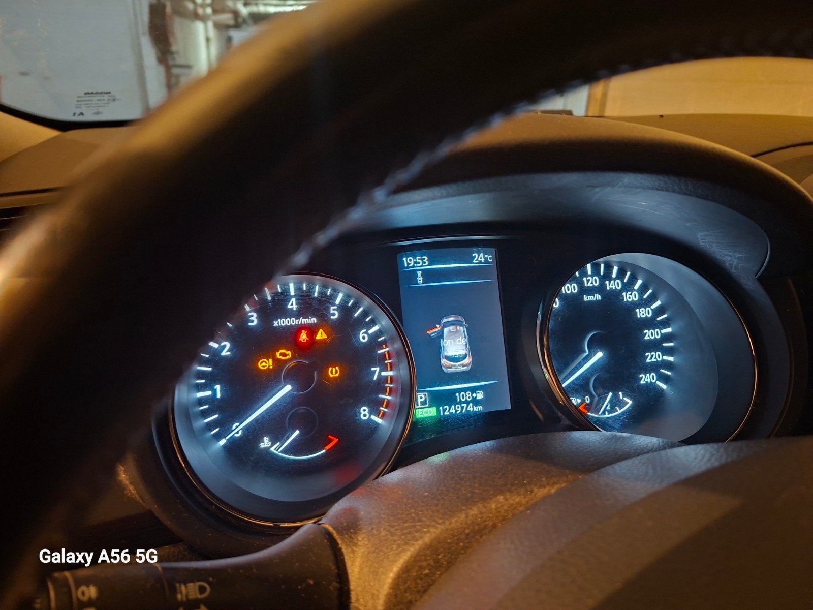 Nissan pulsar 2016 EXPORT, Auto's, 4 cilinders, Leder en Stof, 5 deurs, Airconditioning