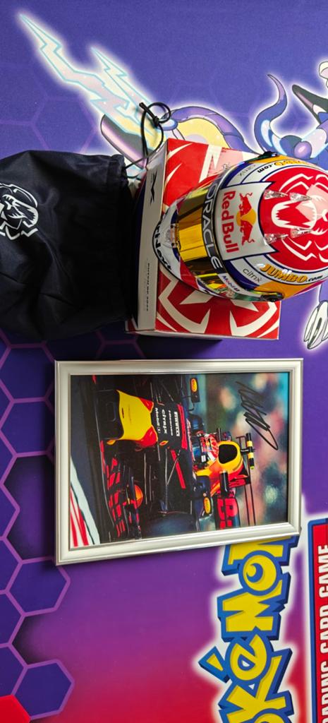 Gesigneerde Max Verstappen foto en 1:2 Zandvoort 2022 helm, Verzamelen, Ophalen of Verzenden
