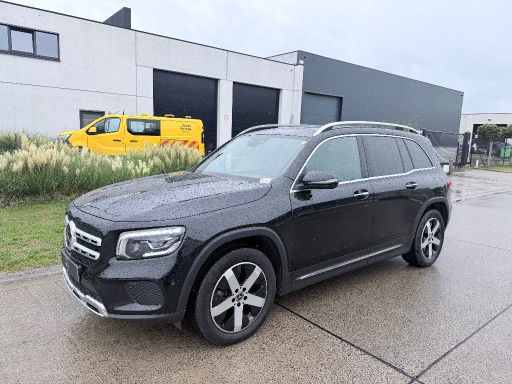 diesel 2liter/leder/pano/acc/ambiance light/trekhaak, Auto's, Mercedes-Benz, Automaat, Dealer onderhouden, Euro 6, Zwart