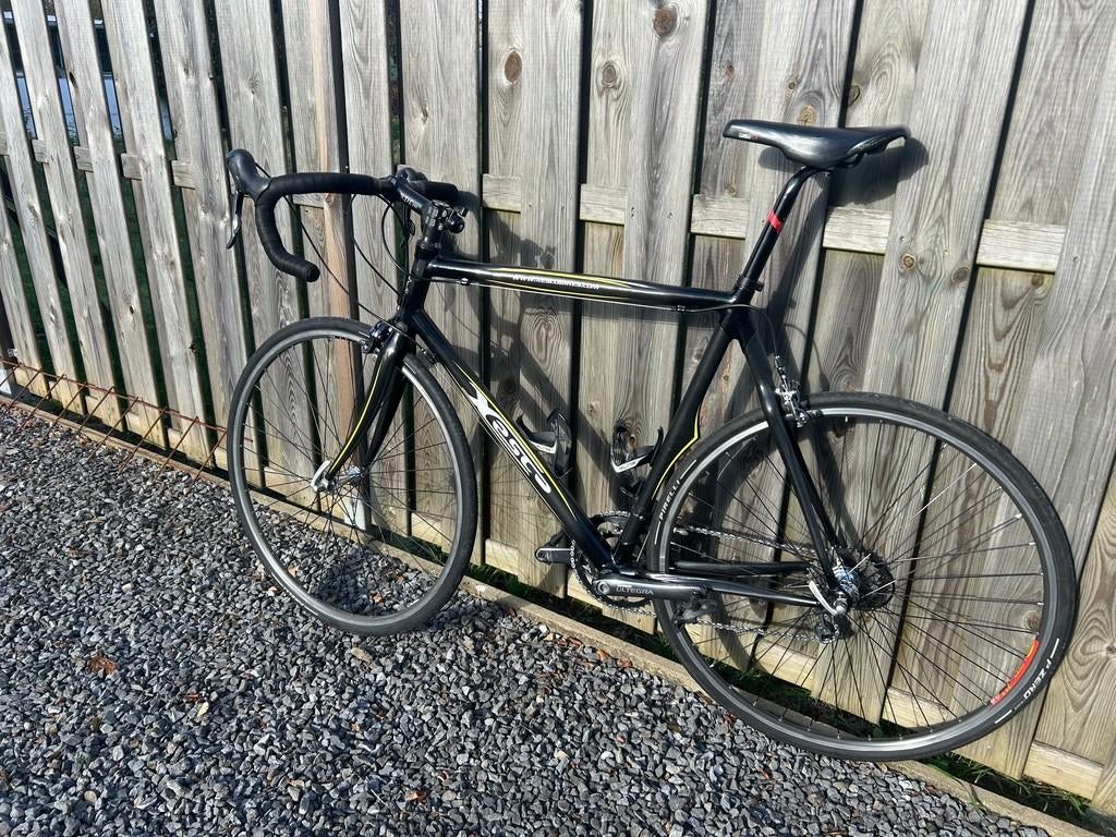 Carbon Xesco koersfiets Shimano Ultegra, Vélos & Vélomoteurs, Vélos | Hommes | Vélos de sport & Vélo de randonnée, Utilisé, Autres marques