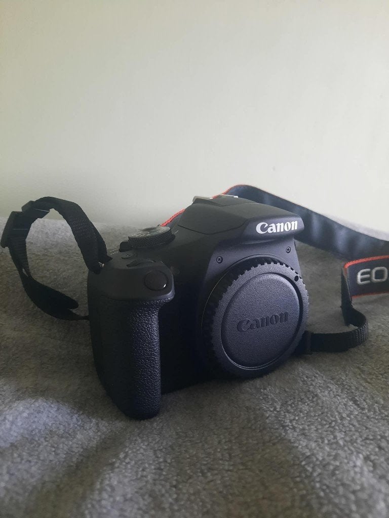 Canon EOS 2000D, Enlèvement, Comme neuf, Canon