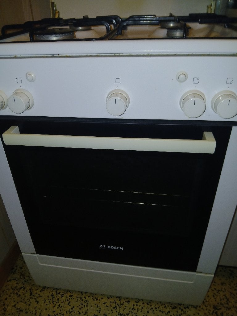 Cuisinière gaz Bosch, Electroménager, Gaz, 4 zones de cuisson, Enlèvement, Utilisé