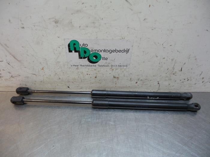 Set Gasdempers Achterklep van een Suzuki Swift (Swift 05-), Auto-onderdelen, Gebruikt, -, -, Ophalen of Verzenden