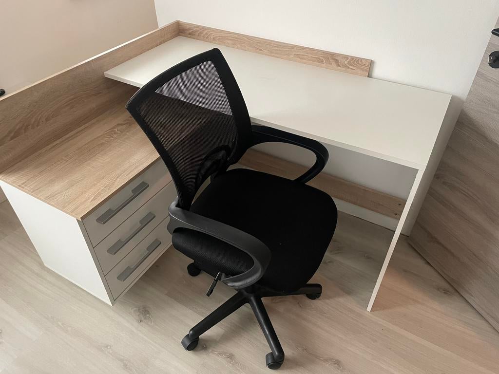 Bureau met stoel, Maison & Meubles, Bureaux, Moderne, Enlèvement, Utilisé, Bois