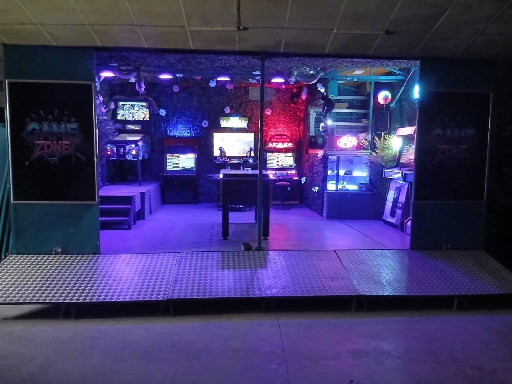 Arcade room/kermiskraam, Zakelijke goederen, Ophalen